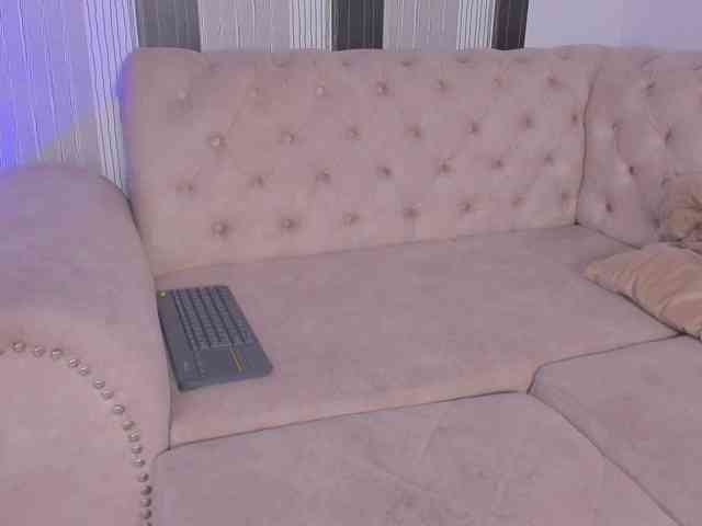 kylie-strong kylie-strong