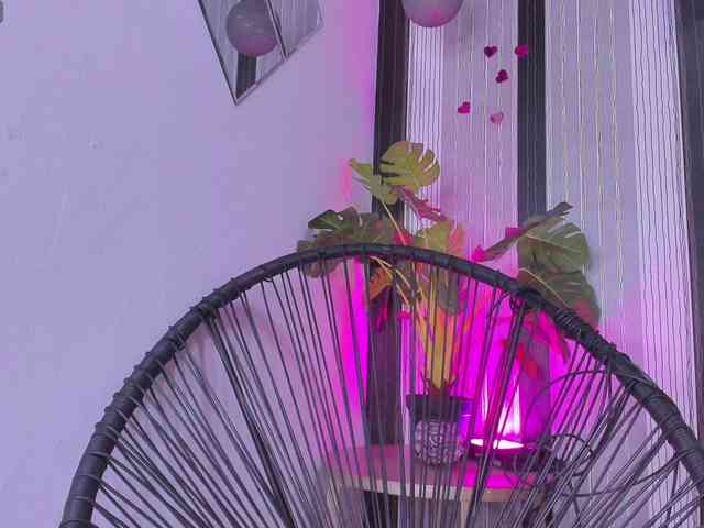 kylie-strong kylie-strong