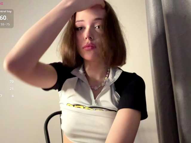 LupeVillari's BongaCams show and profile