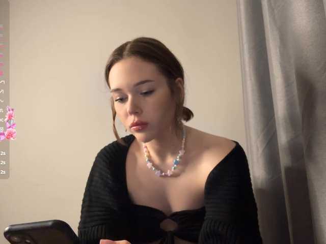 LupeVillari's BongaCams show and profile