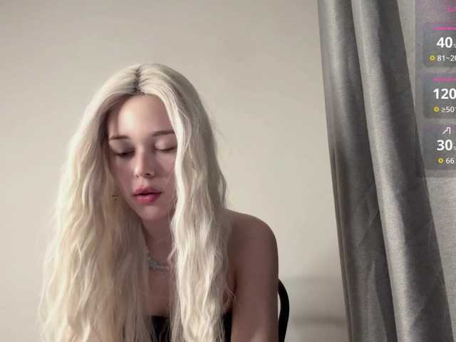 LupeVillari's BongaCams show and profile