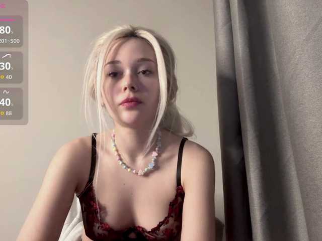 LupeVillari's BongaCams show and profile
