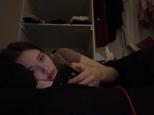 LupeVillari's BongaCams show and profile