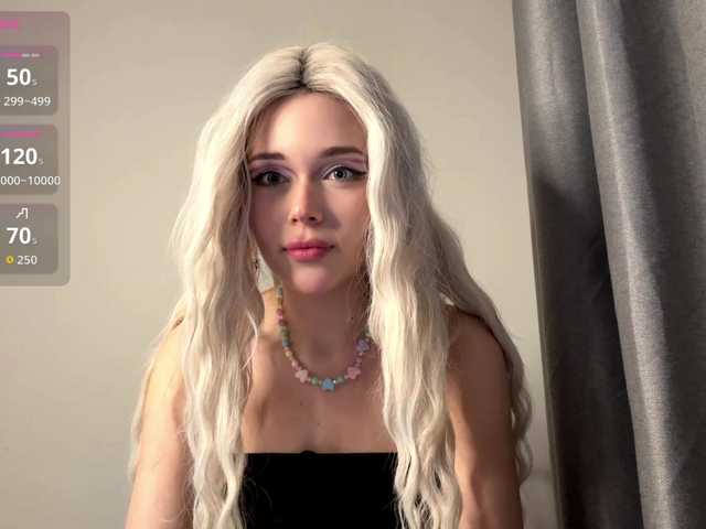 LupeVillari's BongaCams show and profile
