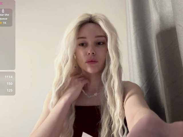 LupeVillari's BongaCams show and profile