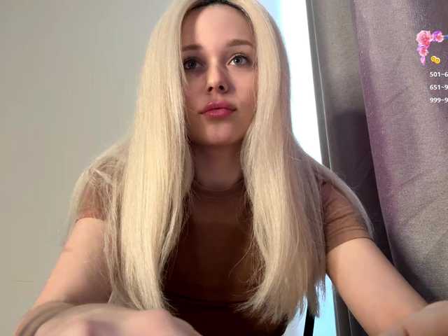 LupeVillari's BongaCams show and profile