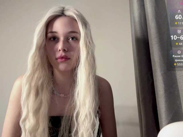 LupeVillari's BongaCams show and profile