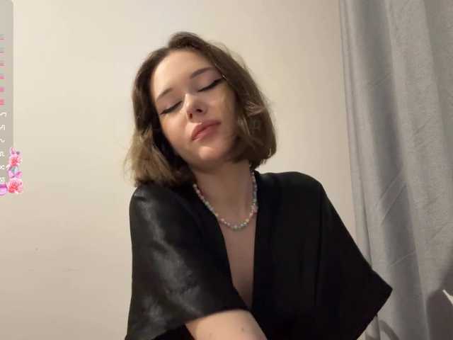 LupeVillari's BongaCams show and profile
