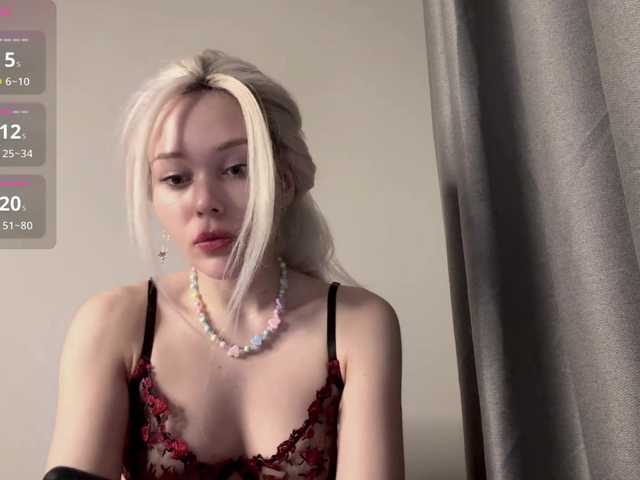 LupeVillari's BongaCams show and profile