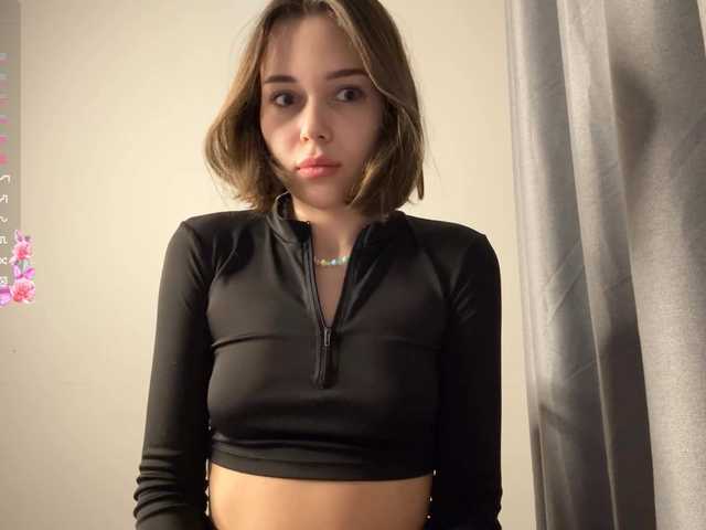 LupeVillari's BongaCams show and profile
