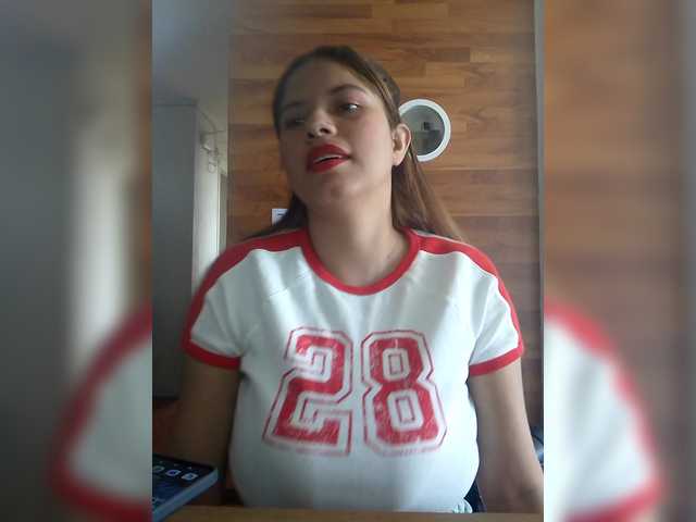 EmilyCCm's BongaCams show and profile