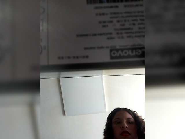 EmilyCCm's BongaCams show and profile