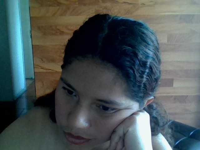 EmilyCCm's BongaCams show and profile