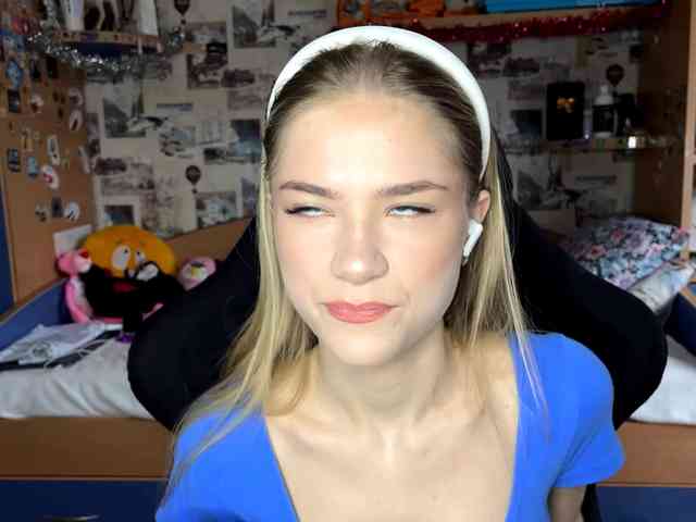 LuveniaMalena LuveniaMalena