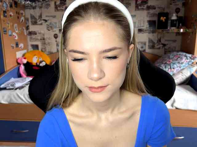 LuveniaMalena webcam