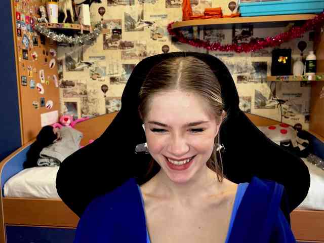 LuveniaMalena webcam