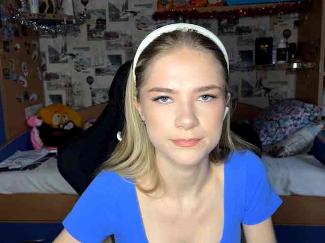 LuveniaMalena webcam