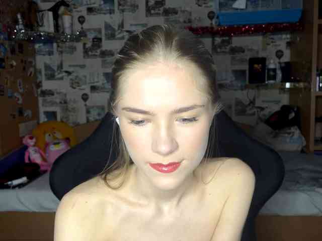 LuveniaMalena webcam