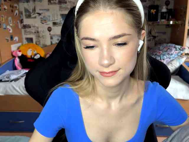 LuveniaMalena LuveniaMalena