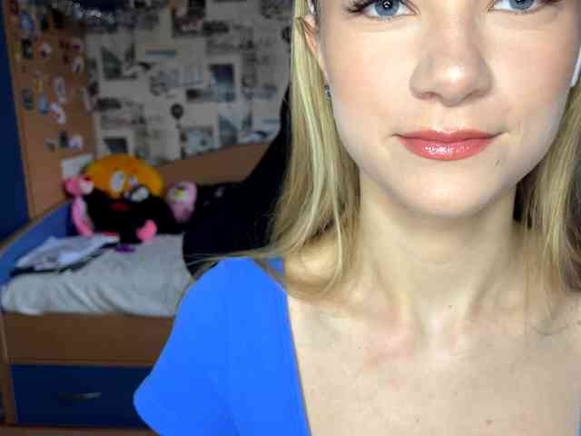 LuveniaMalena webcam