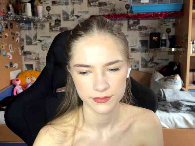 LuveniaMalena LuveniaMalena