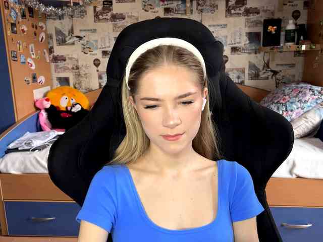 LuveniaMalena webcam