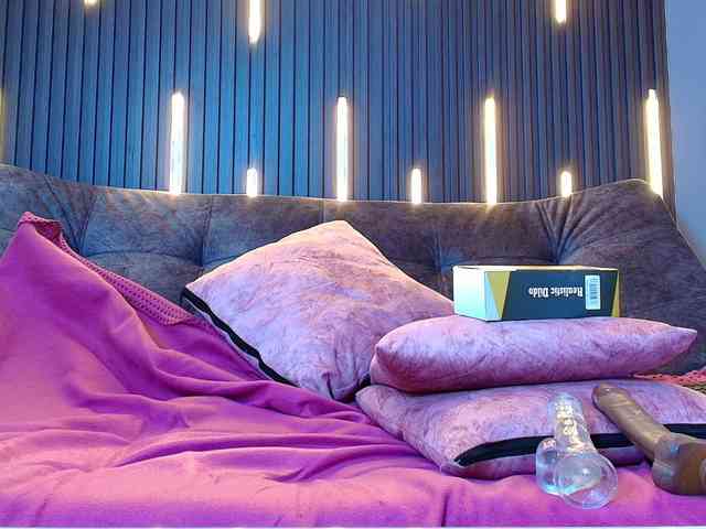 Scarlettaviebby webcam