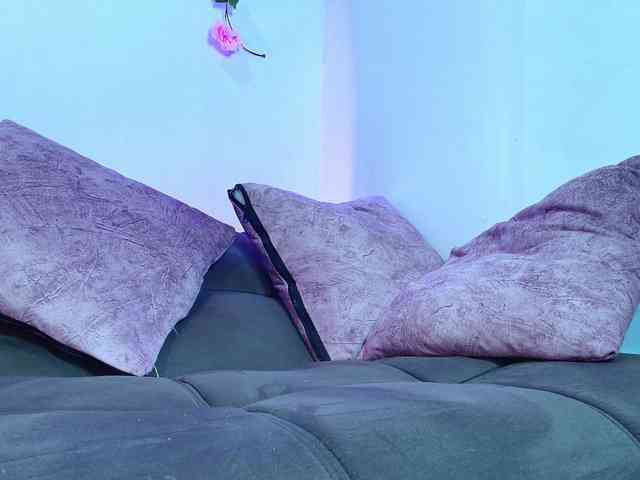 Scarlettaviebby webcam