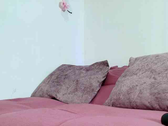 Scarlettaviebby webcam