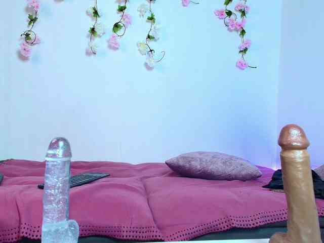 Scarlettaviebby webcam