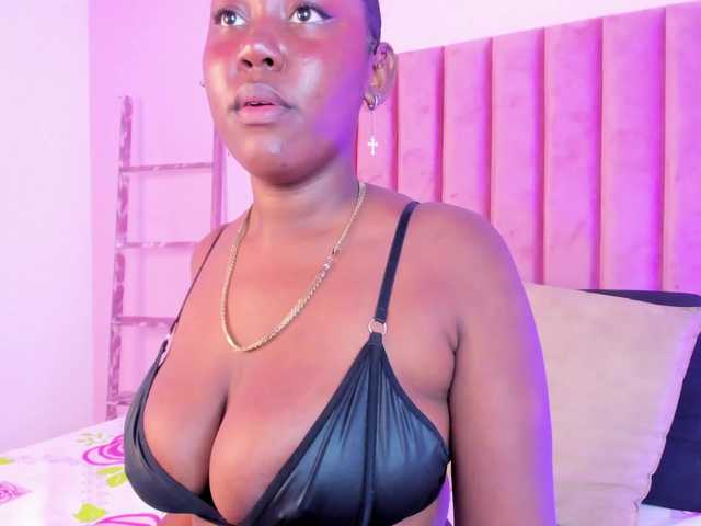  Karlaa-Ramirez chat room