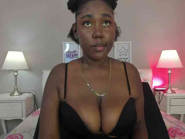 Karlaa-Ramirez webcam