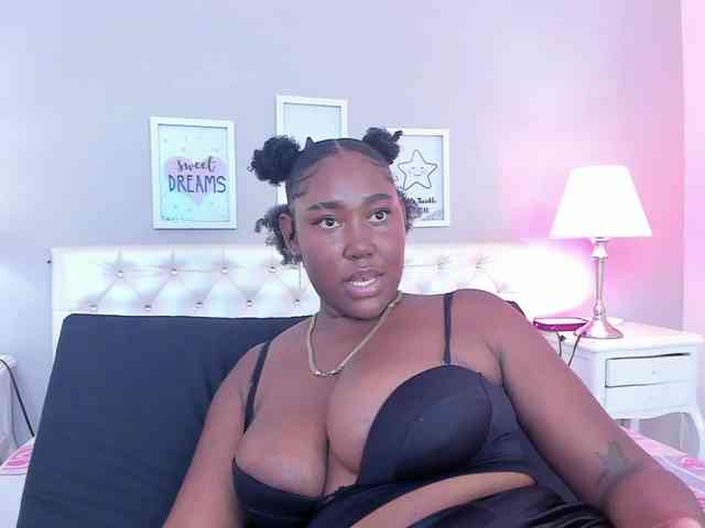 Karlaa-Ramirez webcam