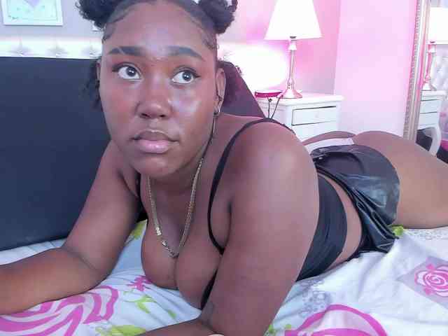 Karlaa-Ramirez webcam