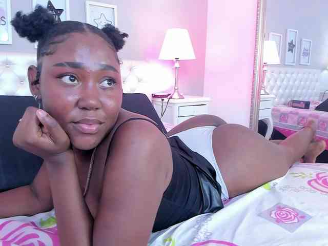 Karlaa-Ramirez webcam