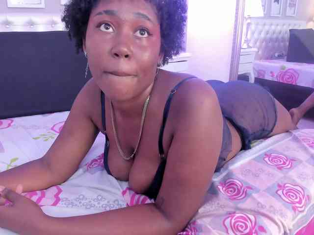 Karlaa-Ramirez webcam