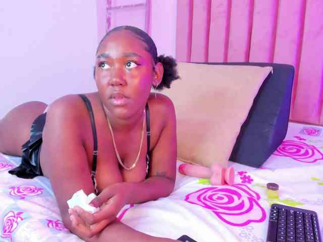 Karlaa-Ramirez webcam