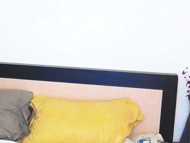 LouiseBelle's BongaCams show and profile