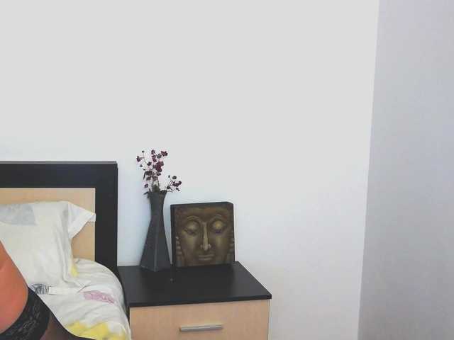 LouiseBelle's BongaCams show and profile