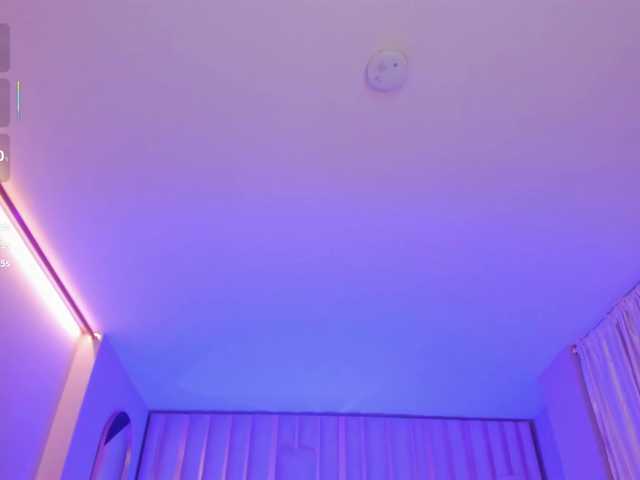 le modèle RossiRivers est en webcam porno dans un show sur le site bongacams, il possède les tags suivants: Latino/Hispanic,Blonde,Trimmed