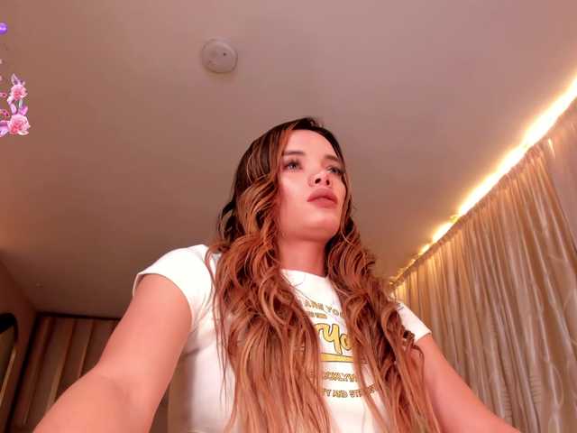 LisaFlowers's BongaCams show and profile