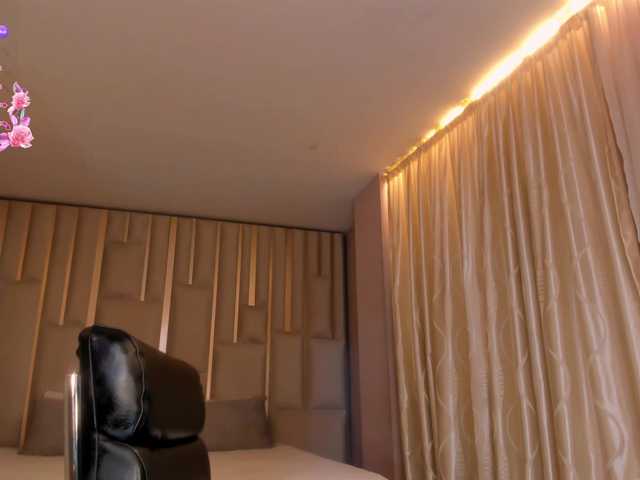 LisaFlowers's BongaCams show and profile