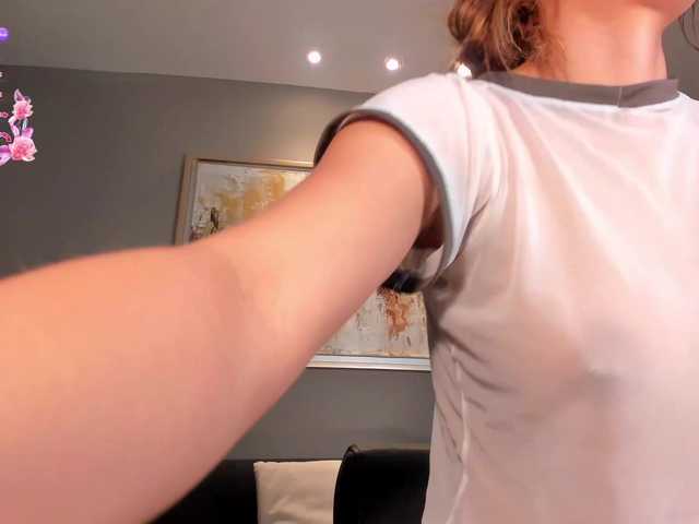 LisaFlowers's BongaCams show and profile