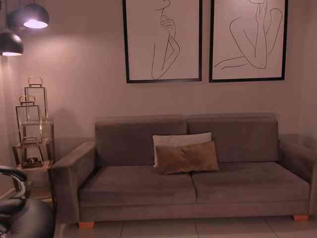 MelaniaSoley MelaniaSoley