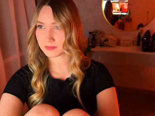 ChloeMillera Live Webcam on BongaCams