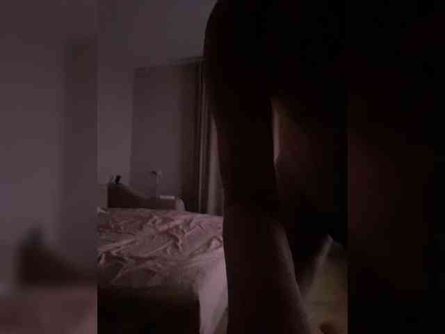 Darts-32 Live Webcam on BongaCams