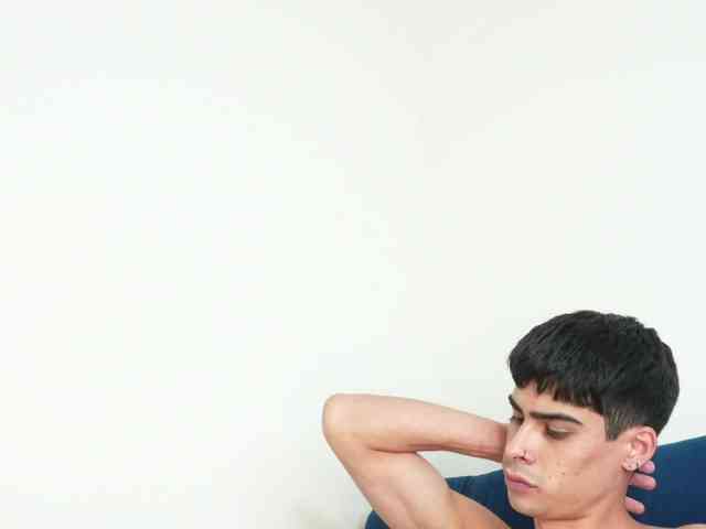 skinnybitch18 webcam