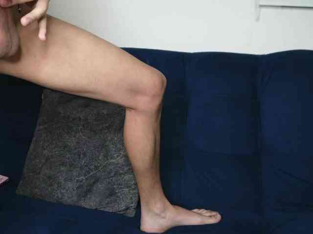 skinnybitch18 webcam