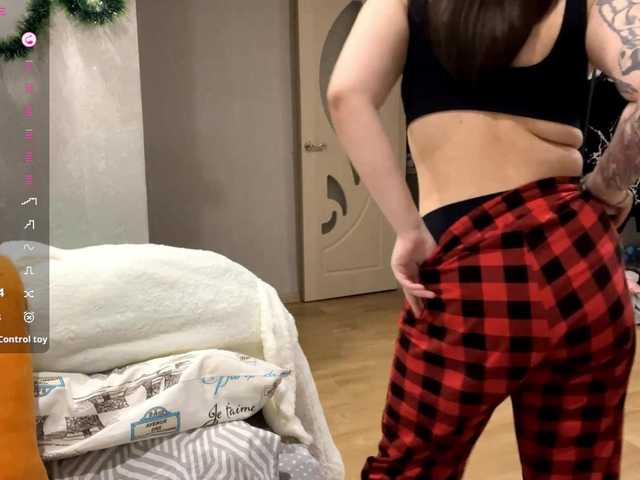 EsterAiu's BongaCams show and profile