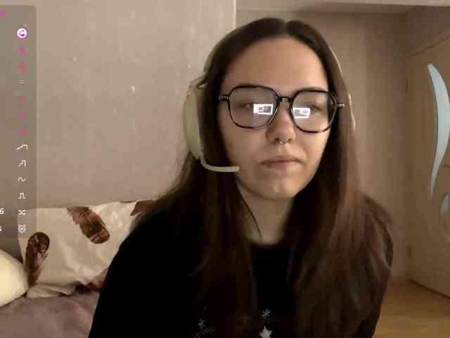 EsterAiu webcam